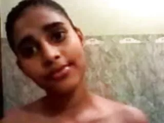 बंधन मूवी फिल्म सेक्सी वीडियो में पीटी में किटी शातिर। 3