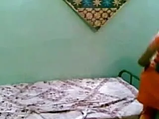 इतालवी चाची R20 हिंदी में सेक्सी मूवी
