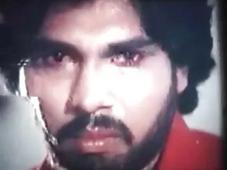 प्यारा गोरा किशोर एक सेक्सी वीडियो हिंदी में मूवी कौर हो जाता है
