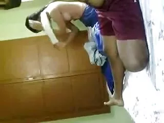 क्रूर सेक्सी वीडियो में हिंदी मूवी महिला